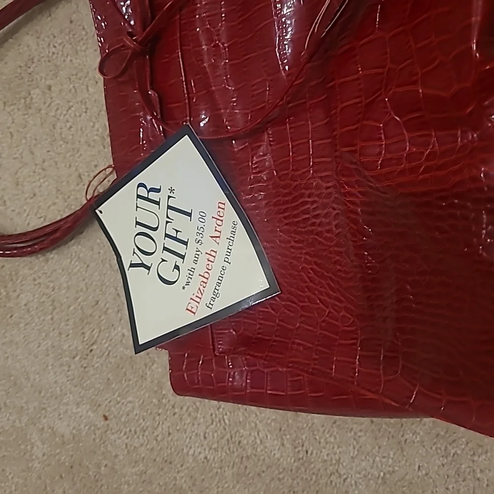 Elizabeth Arden Oversized Red Alligator Skin Faux Tote - Picture 15 of 15